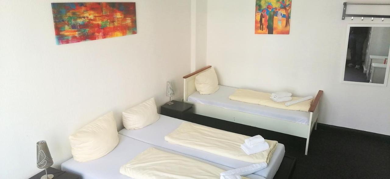 Cvjm Hotel Am Dom ลูเบค ภายนอก รูปภาพ