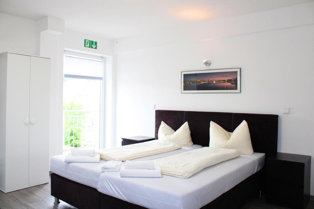 Cvjm Hotel Am Dom ลูเบค ภายนอก รูปภาพ